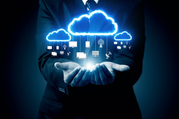Edge computing vs cloud computing