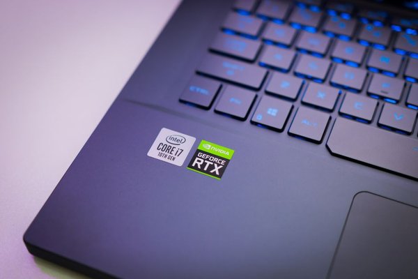rtx 5070 vs rtx 4070 laptop gpu comparison