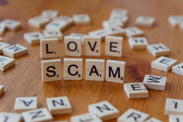 smishing text message scams